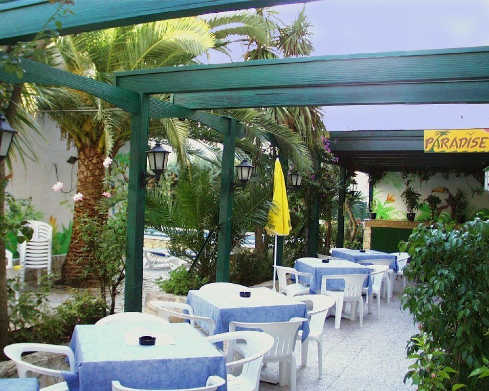 Hotel Marbella โรเซส ภายนอก รูปภาพ