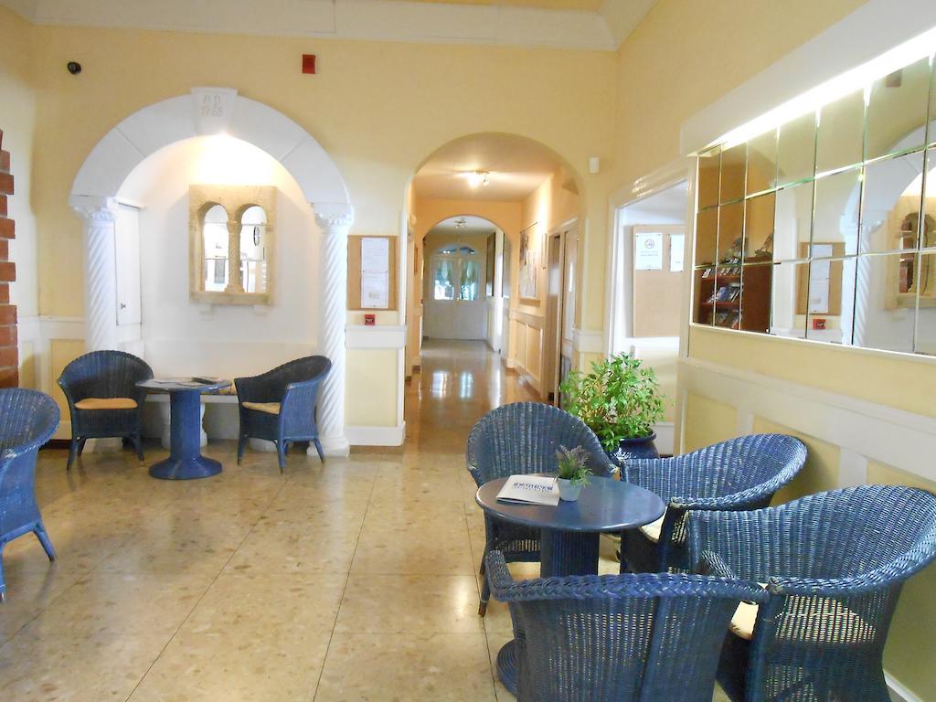 Hotel Marbella โรเซส ภายนอก รูปภาพ